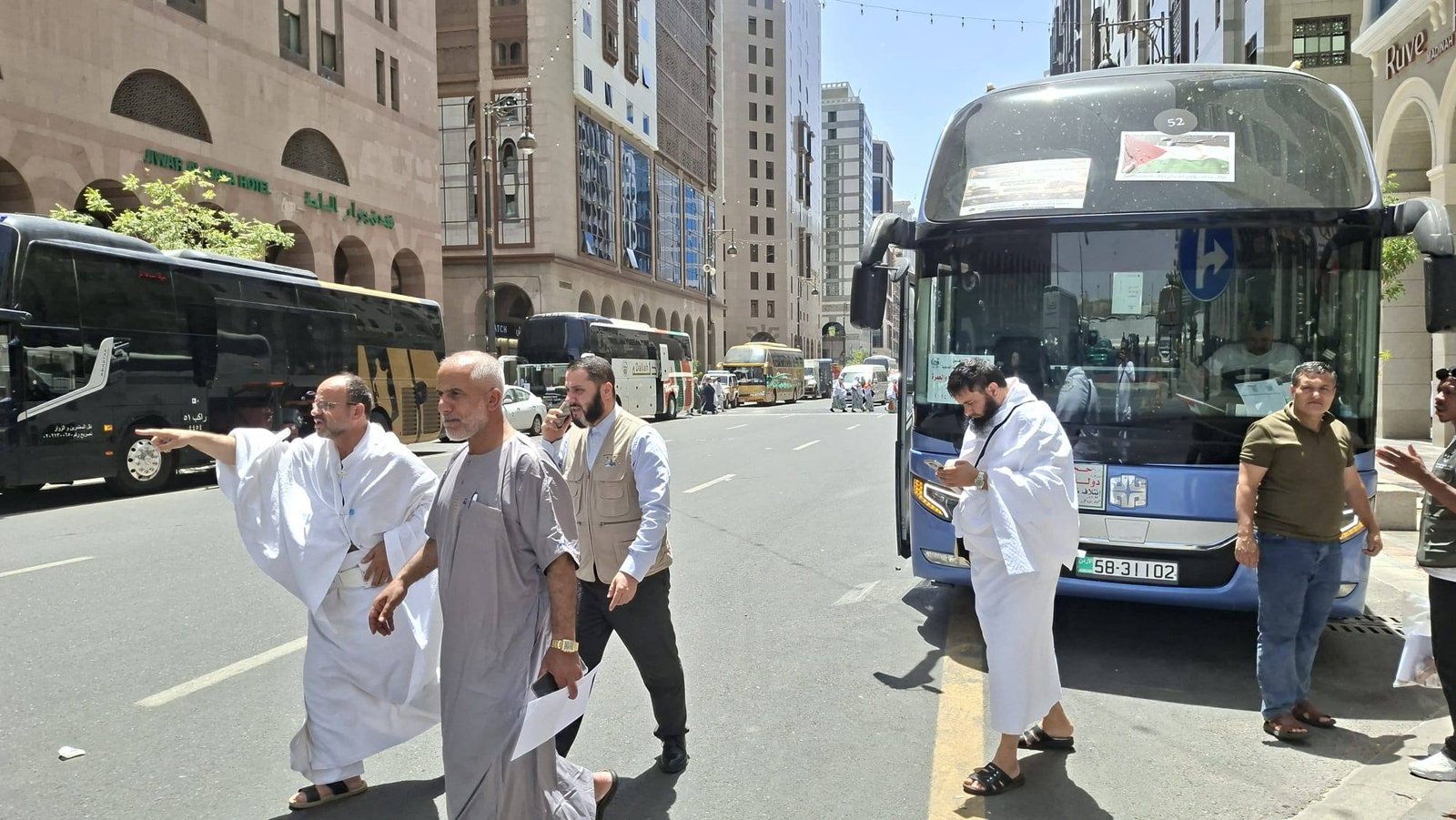 فلسطين تُفوج أولى طليعة حجاجها من المدينة المنورة إلى مكة المكرمة
